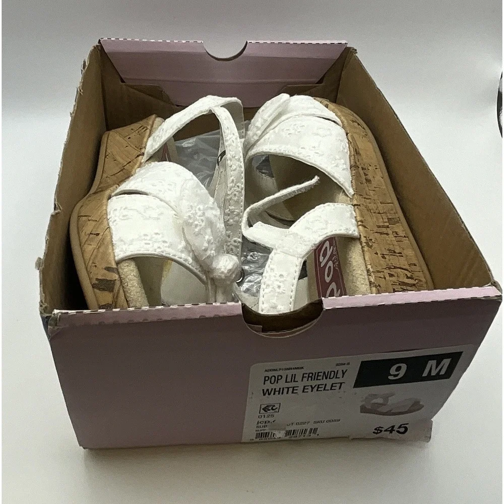 Girls Pop Lil Friendly White Eyelet Sandals -‎ New - Size 9